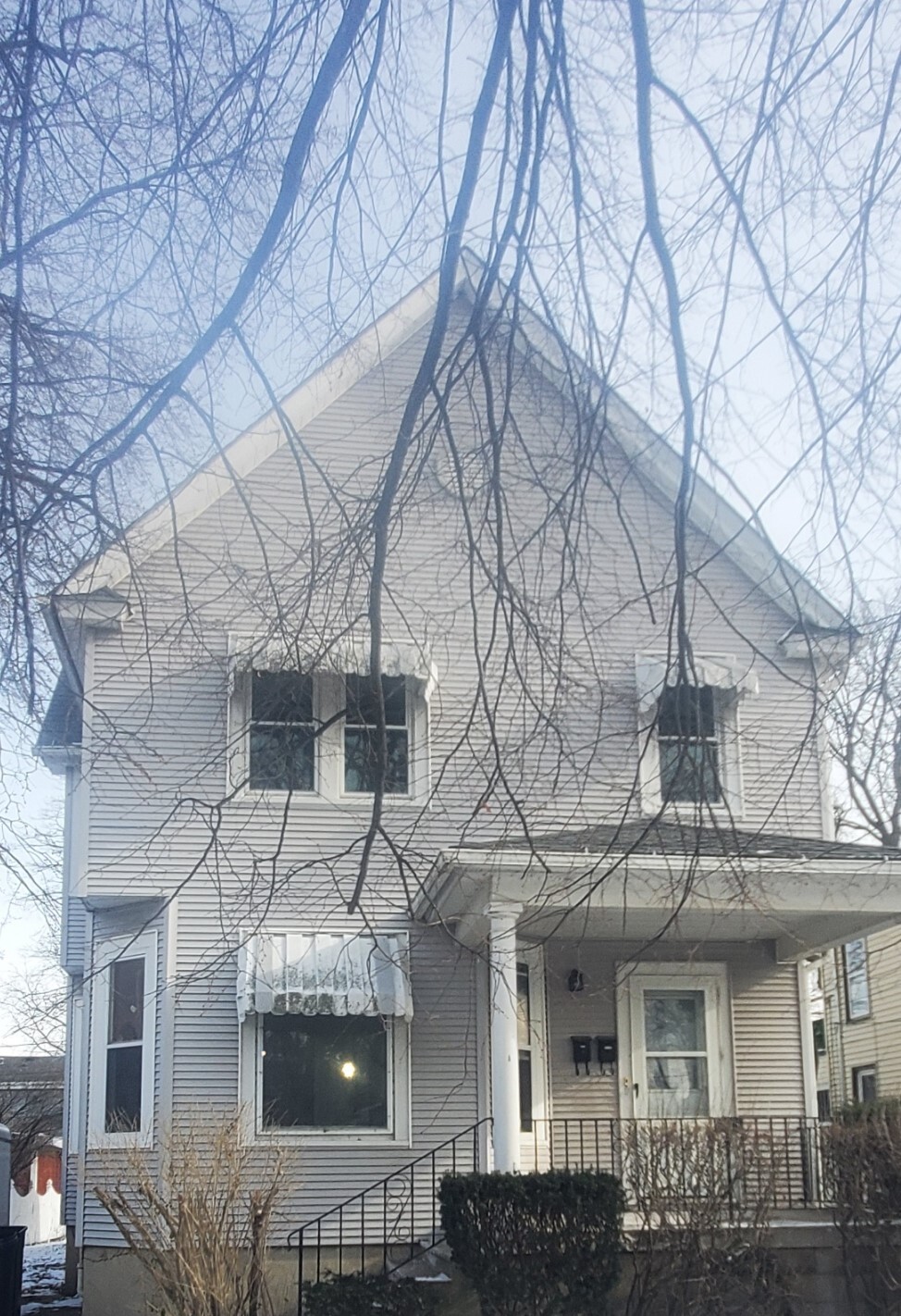 Building Photo - 6015 5th Ave