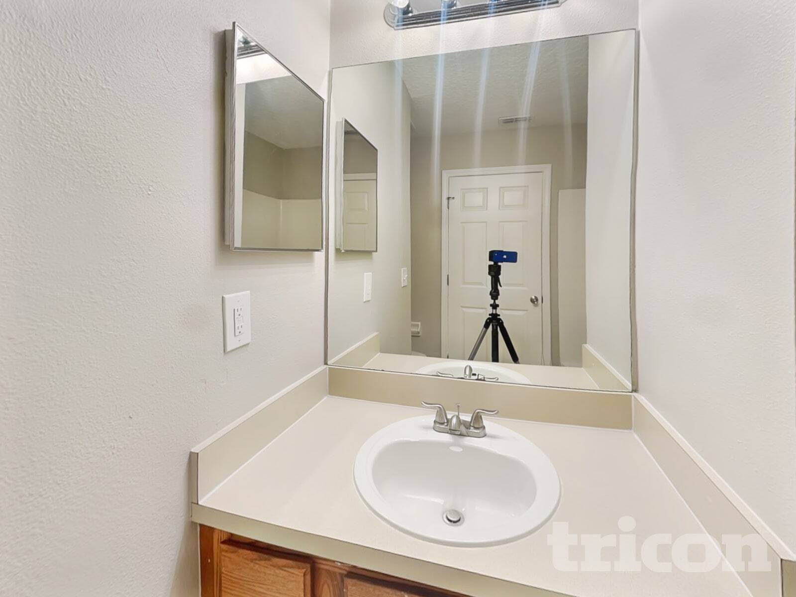 Building Photo - 13 Slocum Path