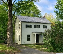 Building Photo - 42 Stonybrook Rd