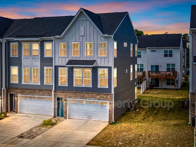 Building Photo - 4013 Singerville Ct