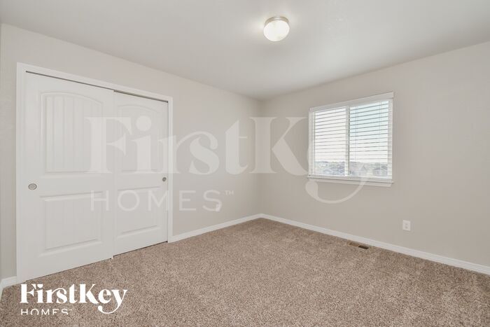 Building Photo - 7495 Araia Dr