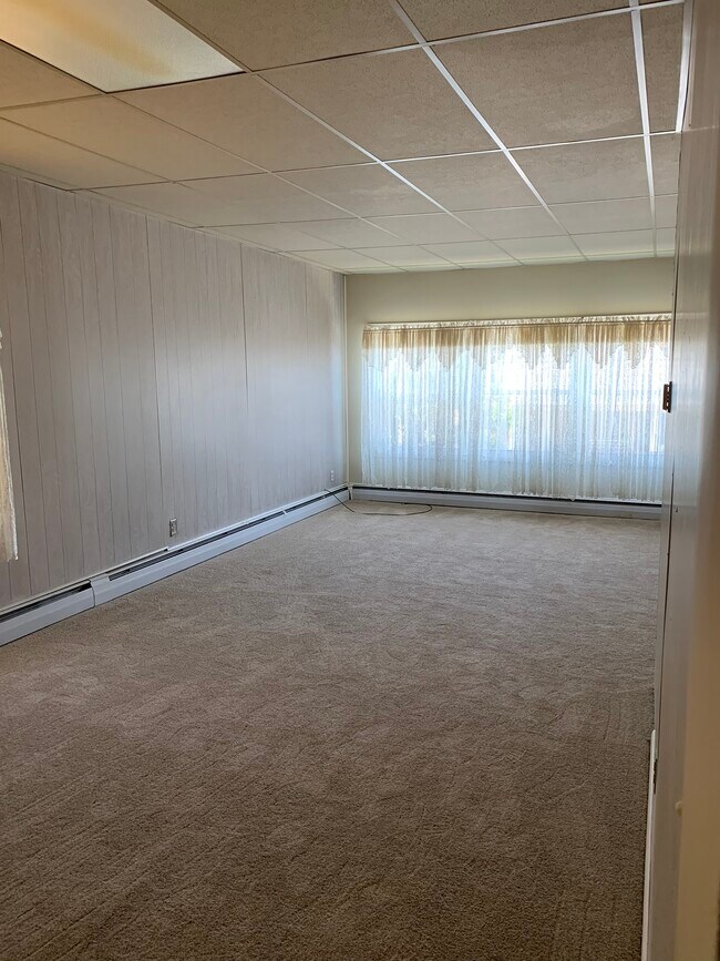 Building Photo - 816 Green Ridge St