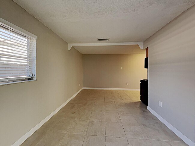 Building Photo - 10651 NW 28th St