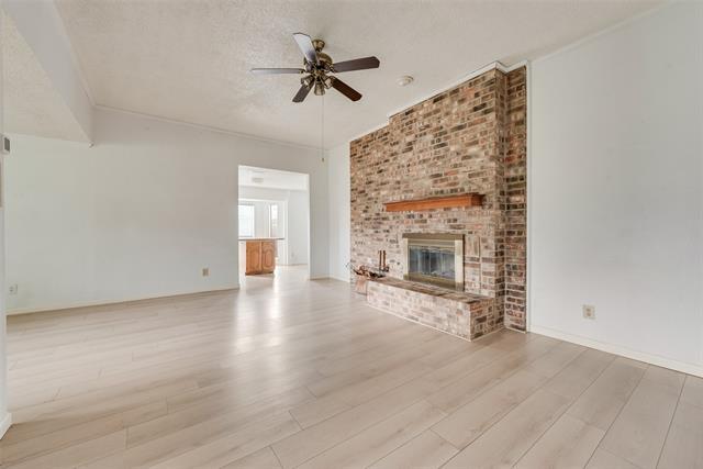Building Photo - 2623 Fallcreek Dr