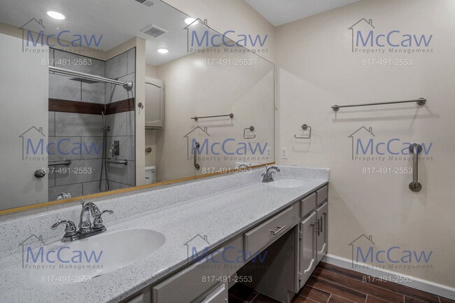 Building Photo - 2813 Newkirk Ct