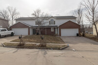 Building Photo - 1659 N Doulton Dr