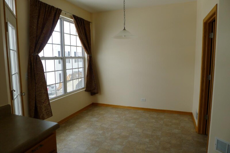 Building Photo - 1577 W Turtle Creek Ln