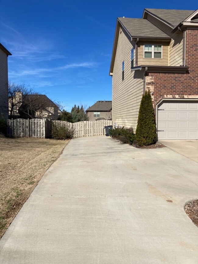 Building Photo - Charming 1-Bedroom Retreat in Simpsonville – Perfect for Cozy Living!