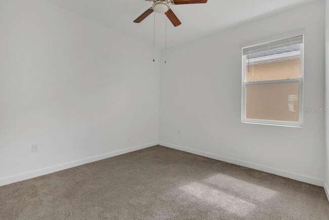 Building Photo - 2884 Nottel Dr