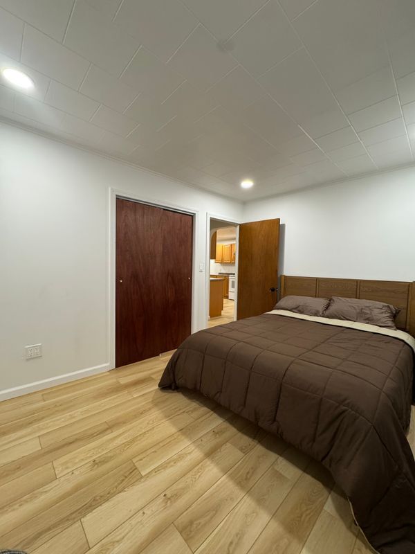 Building Photo - 664 Chicopee St