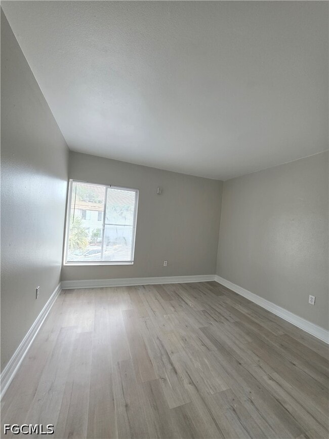 Building Photo - 1830 Maravilla Ave