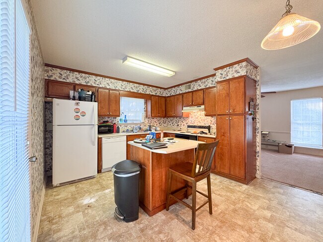Building Photo - 3697 Georgia 24Unit 120B