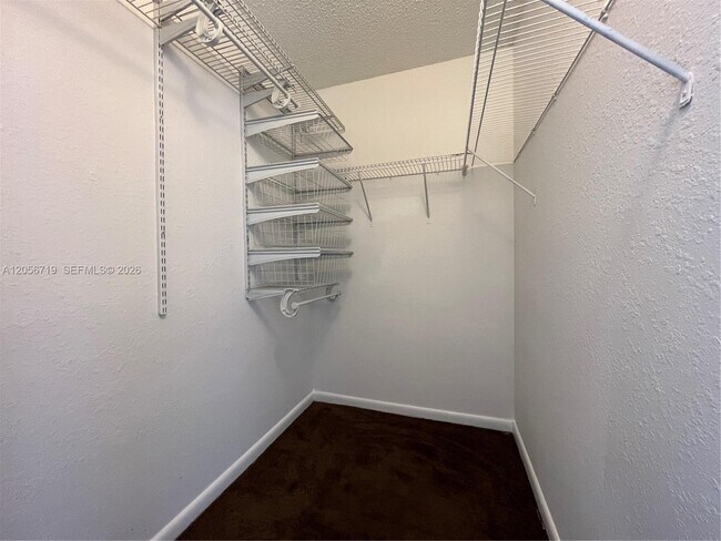 Building Photo - 895 Crystal Lake Dr