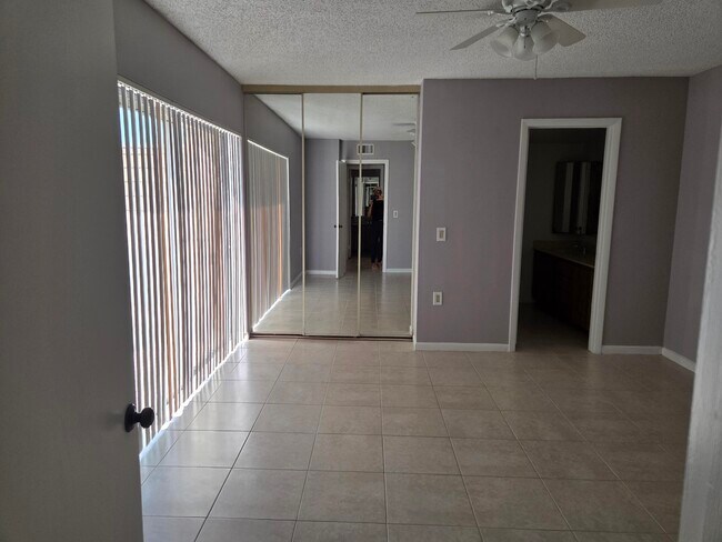 Building Photo - 253 Charter Way