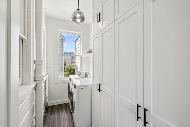 Building Photo - 1161 Church St