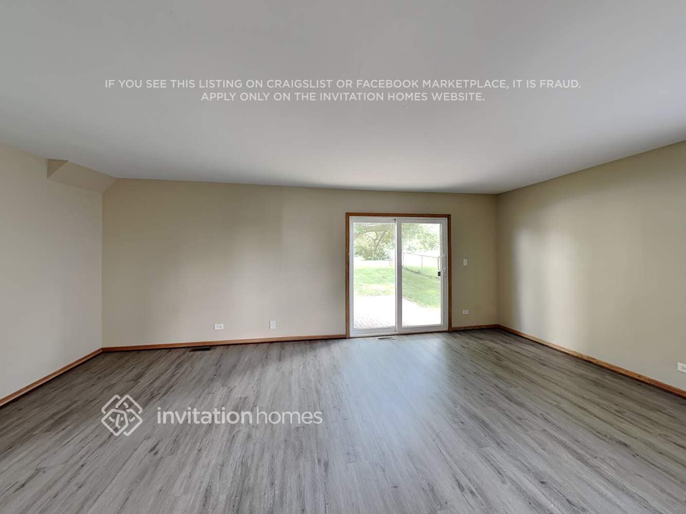 Building Photo - 800 E Belmont Ave