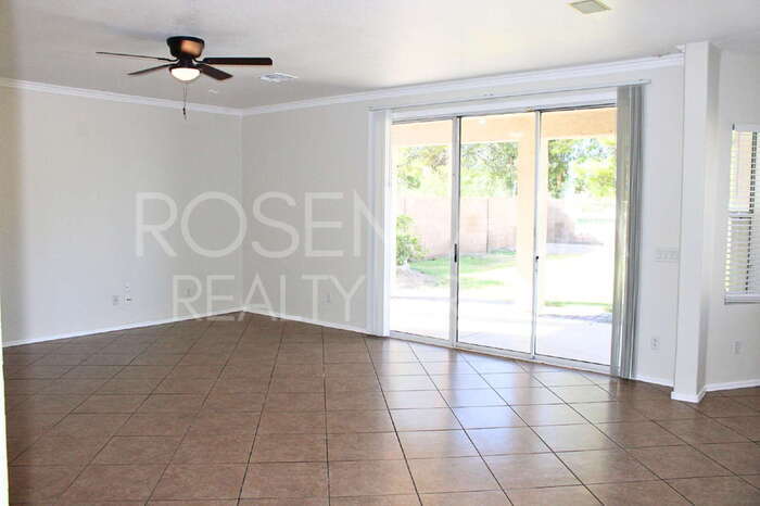 Building Photo - 4632 E Harwell St