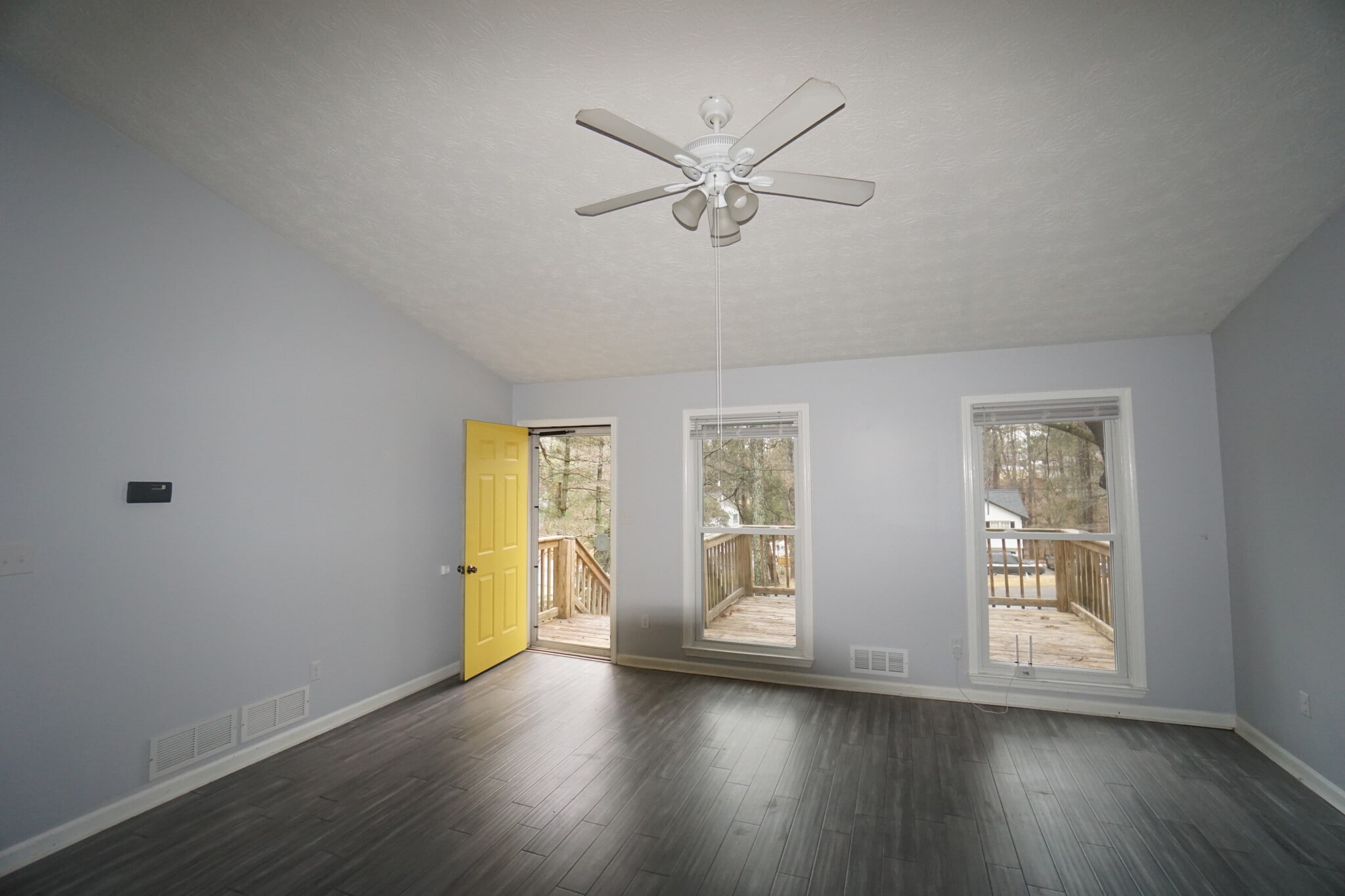 Building Photo - 3904 Dollar Cir