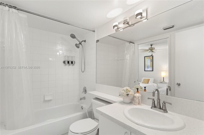 Building Photo - 19555 E Country Club Dr