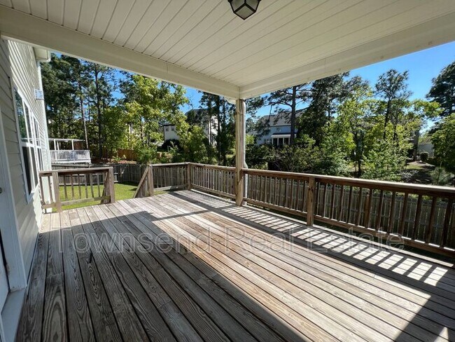 Building Photo - 1031 Liberty Ln