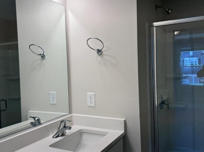 Building Photo - 824 Pryor St