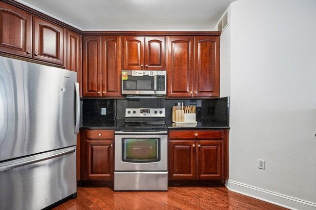 Building Photo - 22 Ave at Port Imperial