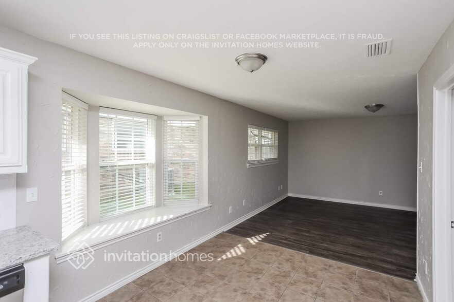 Building Photo - 2311 Statler Dr