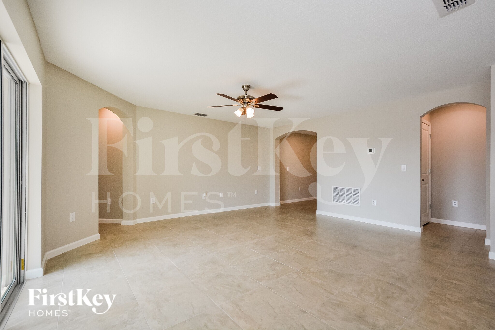 Building Photo - 614 Lindbergh Wy