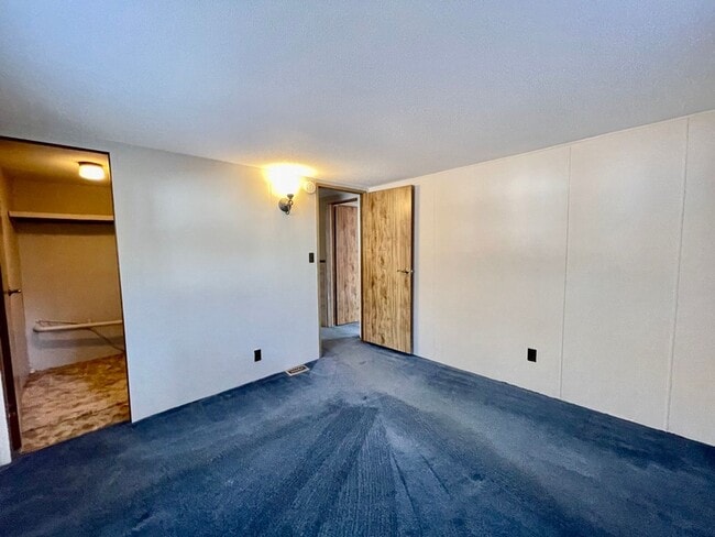 Building Photo - 14341 Wells Ln