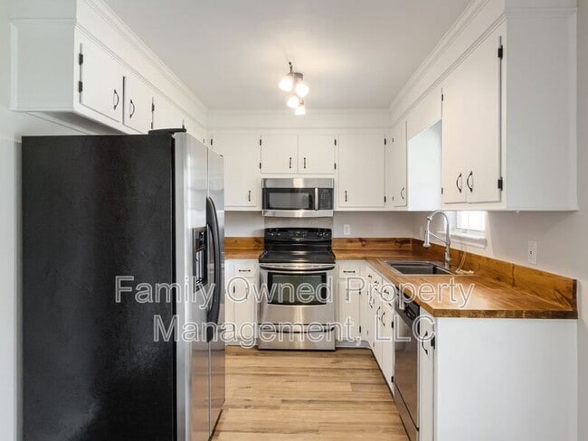 Building Photo - 2296 Boulder Ct