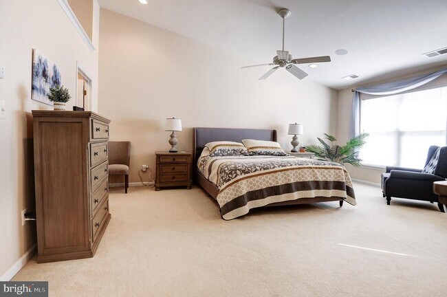 Building Photo - 43395 Briar Creek Terrace