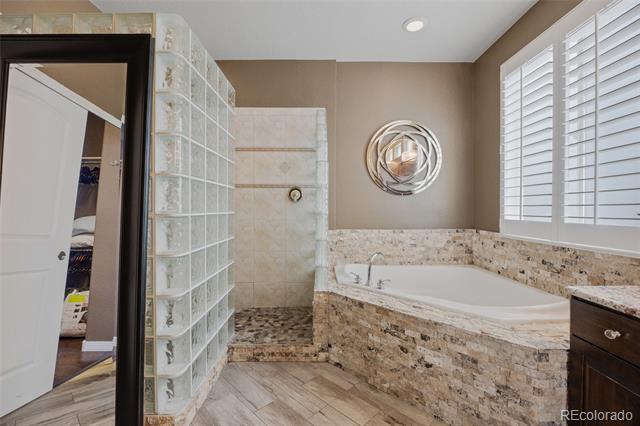 Building Photo - 6263 Vacquero Cir