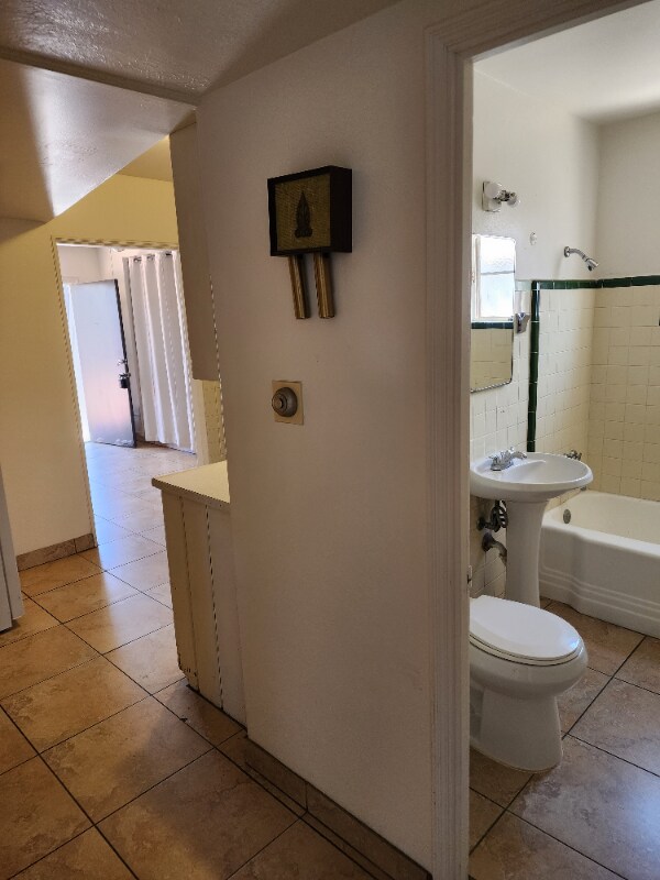 Building Photo - 1207 N Palo Verde Blvd