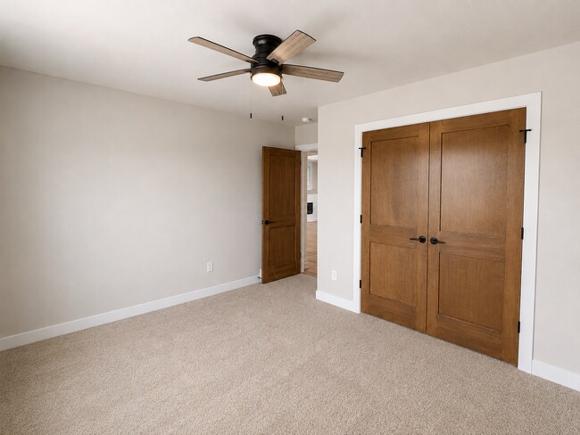 Building Photo - N1016 S Magdalyn Ct