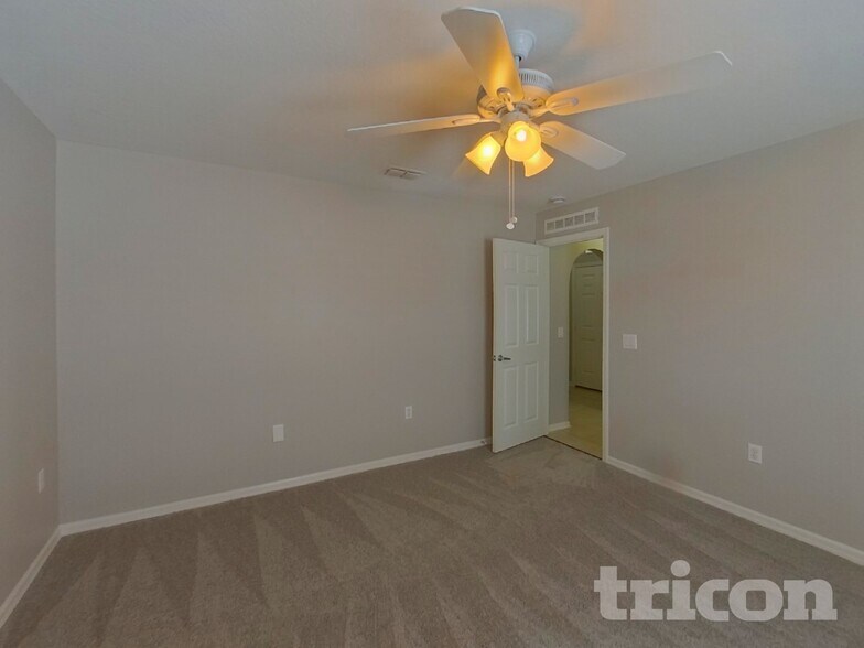 Building Photo - 1304 Alhambra Crest Dr