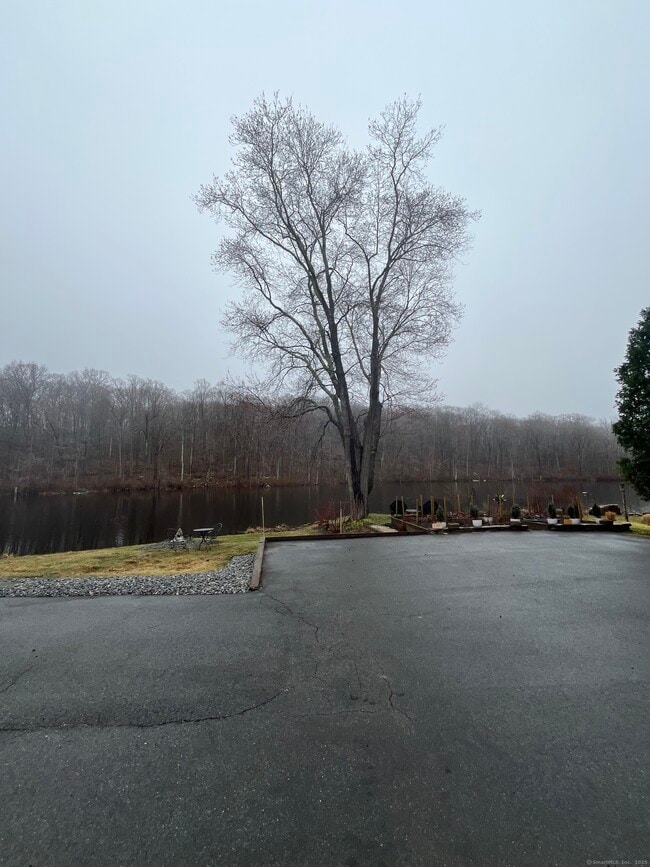 Building Photo - 538B Winthrop Rd