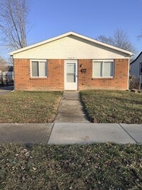 Building Photo - 23812 Columbus Ave