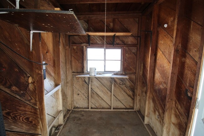 Building Photo - MINUTES FROM FORT BLISS!!