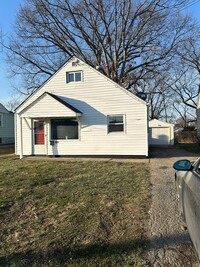 Building Photo - Youngstown 3 Bedroom House