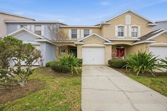 Building Photo - Villages of Bloomingdale