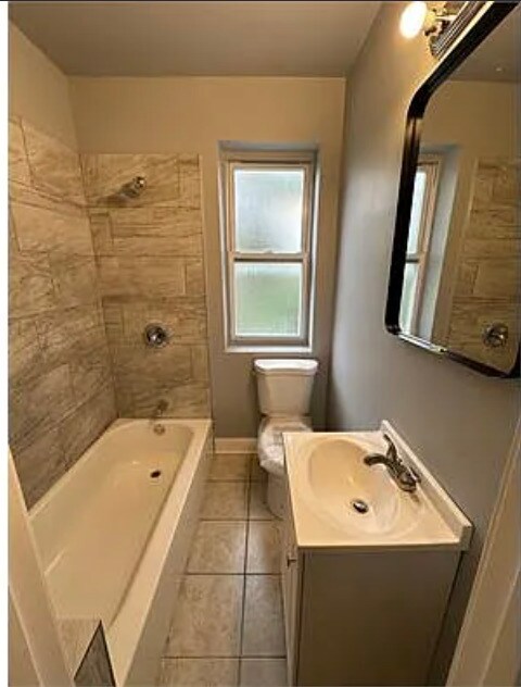 Building Photo - 6444 S Eberhart Ave