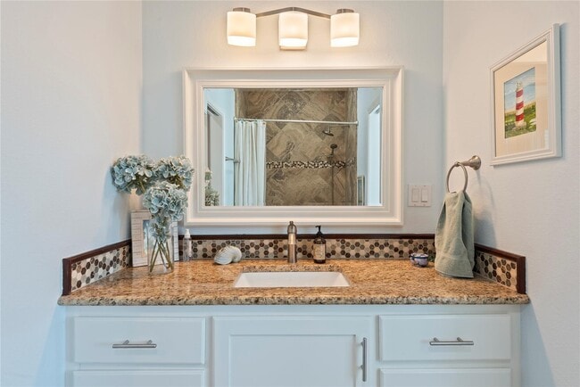 Building Photo - 1640 Windsong Way