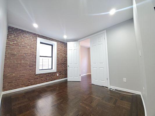 Building Photo - 2 bedroom in BRONX NY 10462