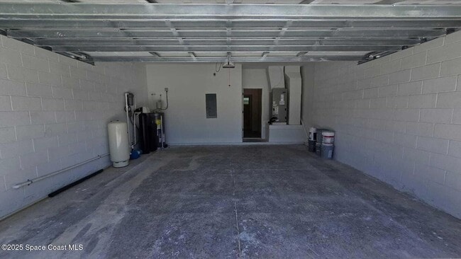 Building Photo - 2862 Pomello Ave SW