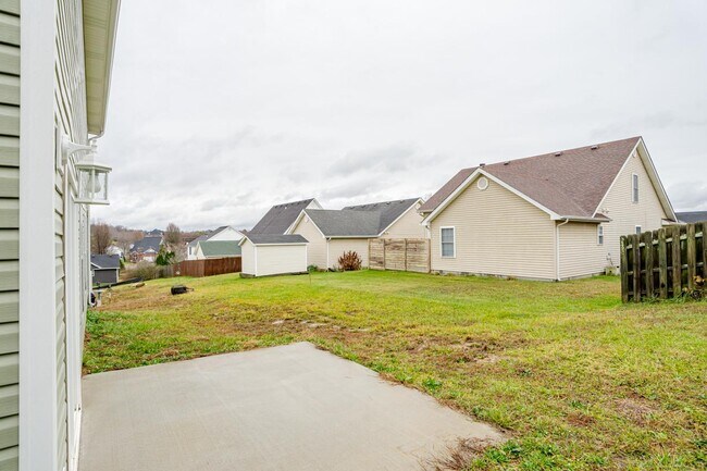 Building Photo - 128 Alumni Dr