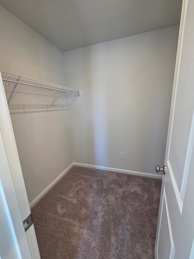 Building Photo - 681 Blossom Run