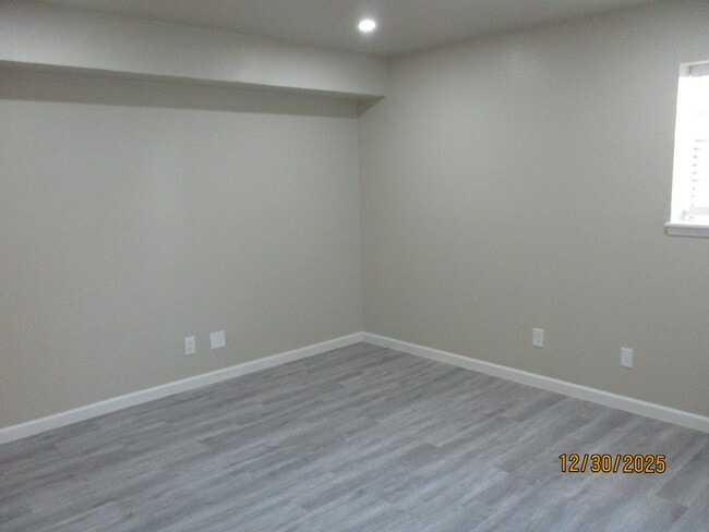 Building Photo - 3861 Montgomery Blvd NE