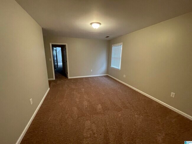 Building Photo - 1707 Columbiana Ln