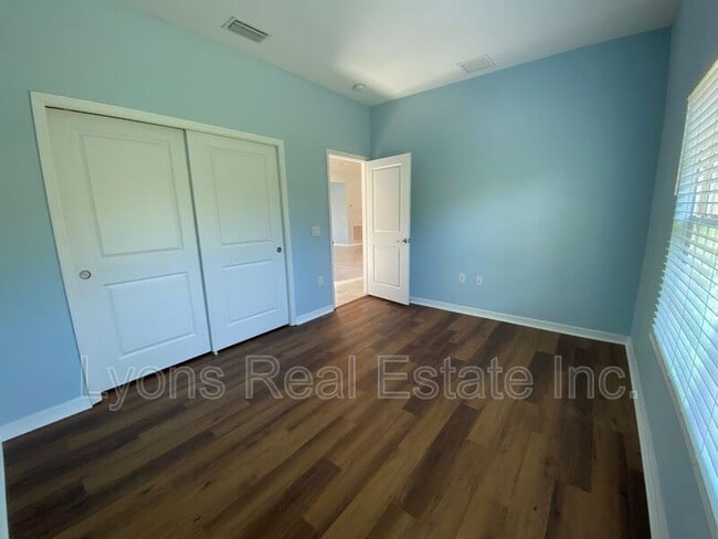 Building Photo - 18235 Eau Gallie Cir