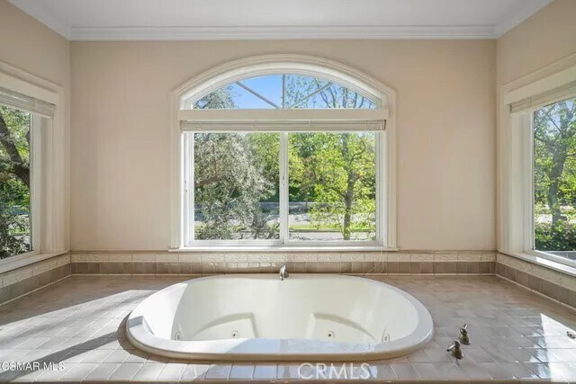 Building Photo - 3801 Mainsail Cir